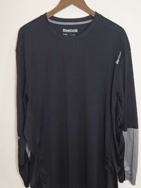 Reebok Men’s Black Long Sleeve Athletic Crew with Gray Accents